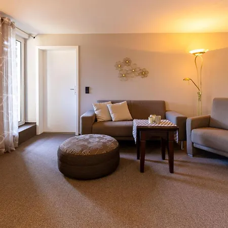 Otto Apartment *
